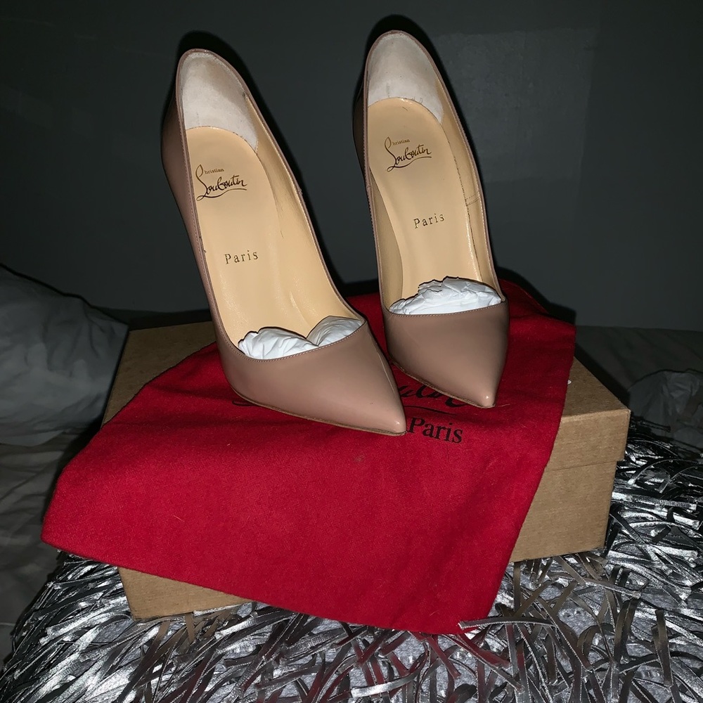 Christian Louboutin - Picture 2 of 2
